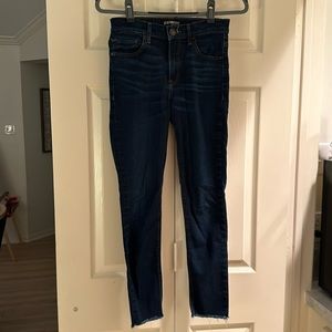 Express Dark Wash Skinny Jeans Size 4 in Excellent Condition